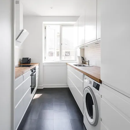 2-br W A Balcony In - 192 Charlottenlund